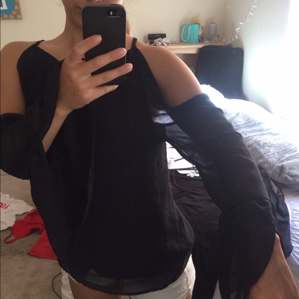 Open Back Blouse - Picture 2 of 4